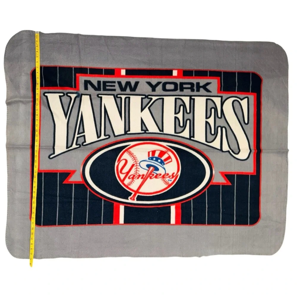 New York Yankees Throw Blanket